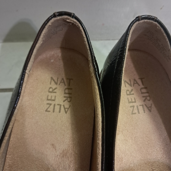 Naturalizer Loafers Women's 8.5 Brown Leather Tassels Penny Loafers Heeled - Picture 4 of 6